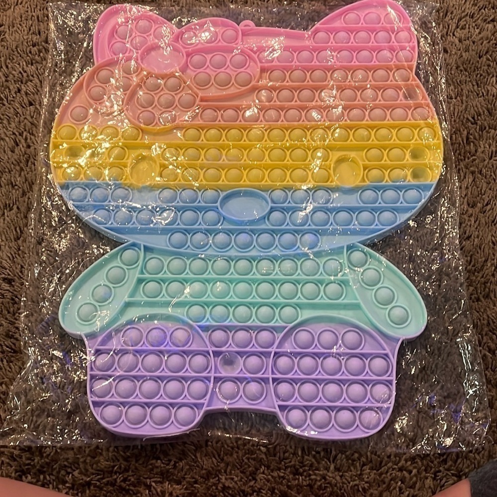 Hello’s kitty pop it